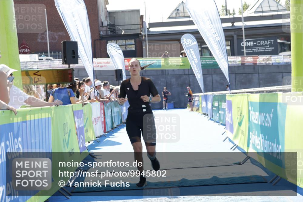 09.08.2026 - GEWOBA Citytriathlon Bremen Yannick Fuchs http://msf.ph/oto/9945802 09.08.2026 14:29:14 Ziel 945 meine-sportfotos.de