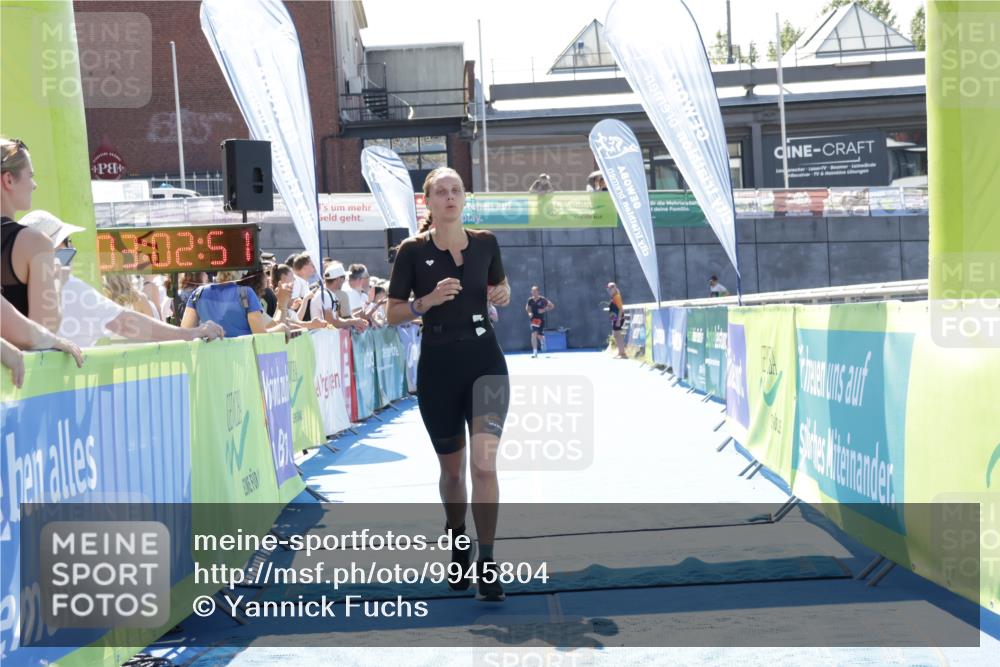 09.08.2026 - GEWOBA Citytriathlon Bremen Yannick Fuchs http://msf.ph/oto/9945804 09.08.2026 14:29:14 Ziel 945 meine-sportfotos.de