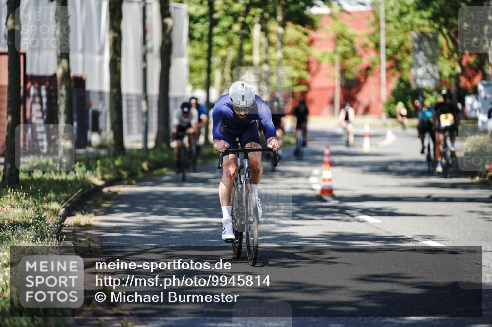 09.08.2026 - GEWOBA Citytriathlon Bremen Michael Burmester http://msf.ph/oto/9945814 09.08.2026 10:46:14 Radfahren 325, 328, 332, 343, 364, 366, 379, 407, 408, 502 meine-sportfotos.de