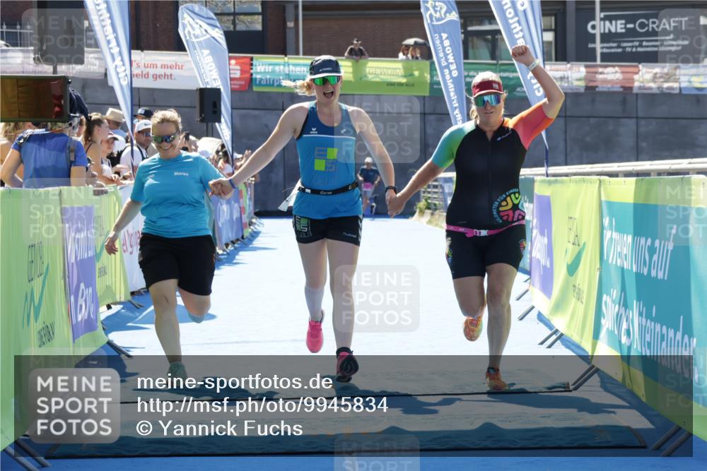 09.08.2026 - GEWOBA Citytriathlon Bremen Yannick Fuchs http://msf.ph/oto/9945834 09.08.2026 14:29:34 Ziel 1104 meine-sportfotos.de