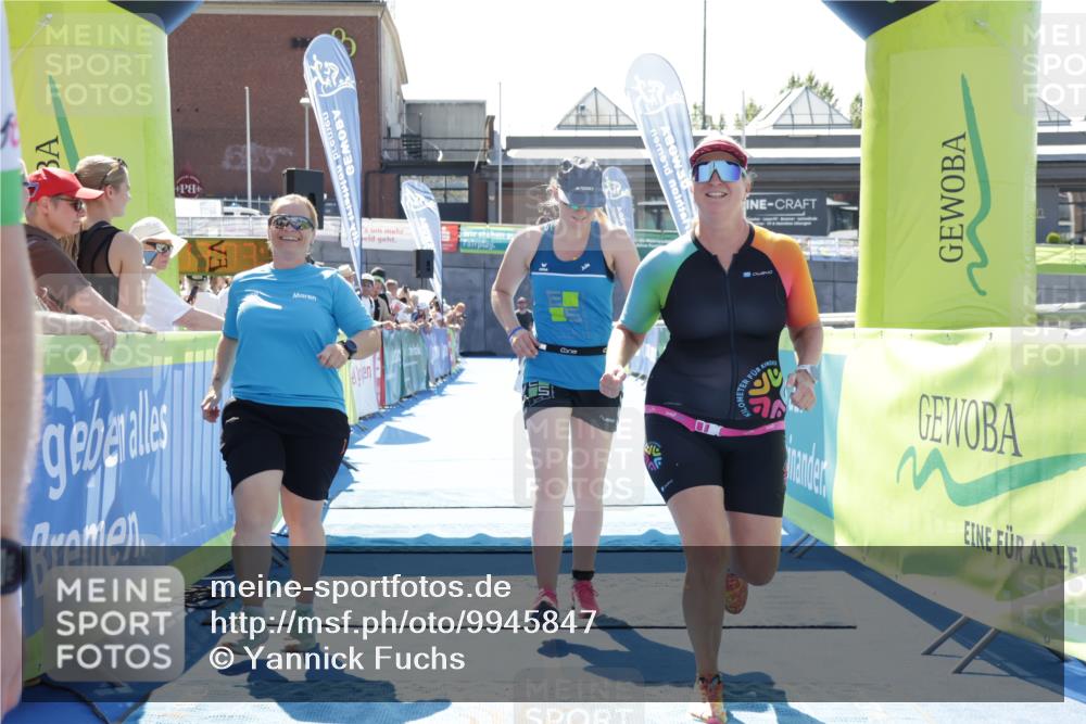 09.08.2026 - GEWOBA Citytriathlon Bremen Yannick Fuchs http://msf.ph/oto/9945847 09.08.2026 14:29:36 Ziel 1104 meine-sportfotos.de