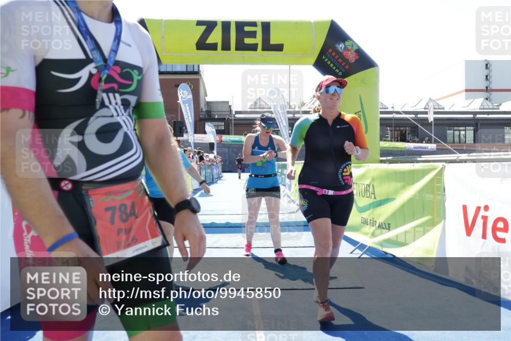 09.08.2026 - GEWOBA Citytriathlon Bremen Yannick Fuchs http://msf.ph/oto/9945850 09.08.2026 14:29:36 Ziel 1104 meine-sportfotos.de