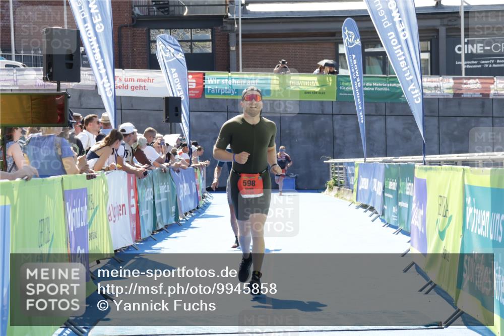 09.08.2026 - GEWOBA Citytriathlon Bremen Yannick Fuchs http://msf.ph/oto/9945858 09.08.2026 14:29:44 Ziel 598, 1010, 1010 meine-sportfotos.de