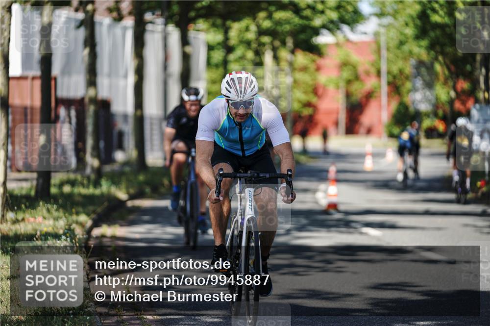 09.08.2026 - GEWOBA Citytriathlon Bremen Michael Burmester http://msf.ph/oto/9945887 09.08.2026 10:46:54 Radfahren 125, 131, 304, 329, 368, 403, 406 meine-sportfotos.de