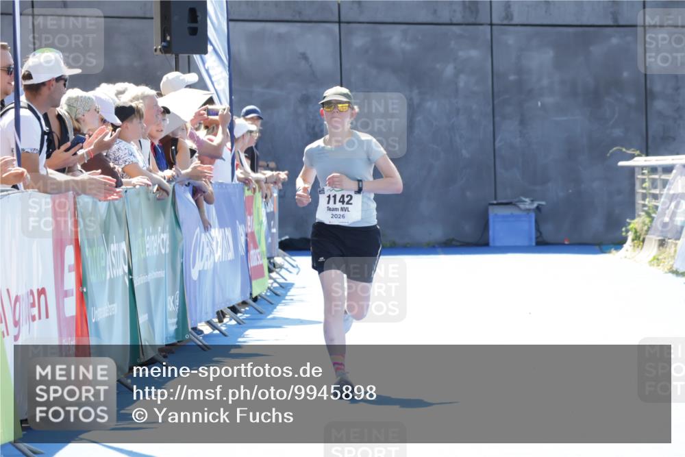 09.08.2026 - GEWOBA Citytriathlon Bremen Yannick Fuchs http://msf.ph/oto/9945898 09.08.2026 14:30:13 Ziel 1142 meine-sportfotos.de