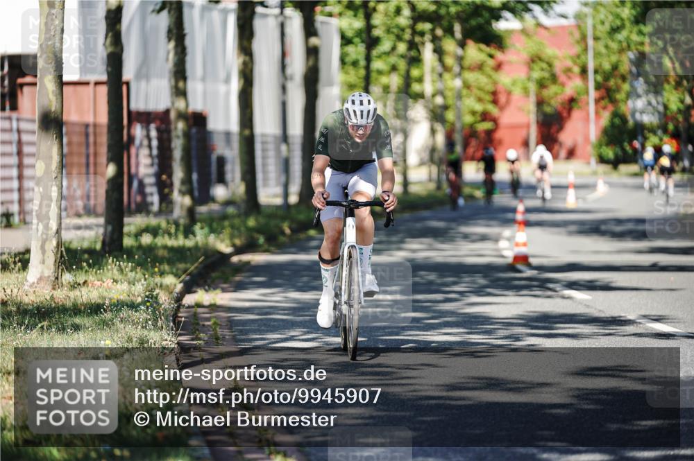 09.08.2026 - GEWOBA Citytriathlon Bremen Michael Burmester http://msf.ph/oto/9945907 09.08.2026 10:46:59 Radfahren 125, 131, 249, 304, 329, 362, 368, 392, 406 meine-sportfotos.de