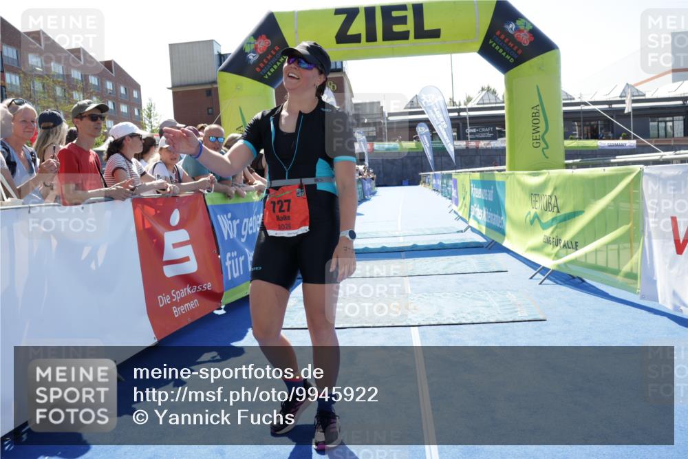 09.08.2026 - GEWOBA Citytriathlon Bremen Yannick Fuchs http://msf.ph/oto/9945922 09.08.2026 14:30:59 Ziel 727 meine-sportfotos.de