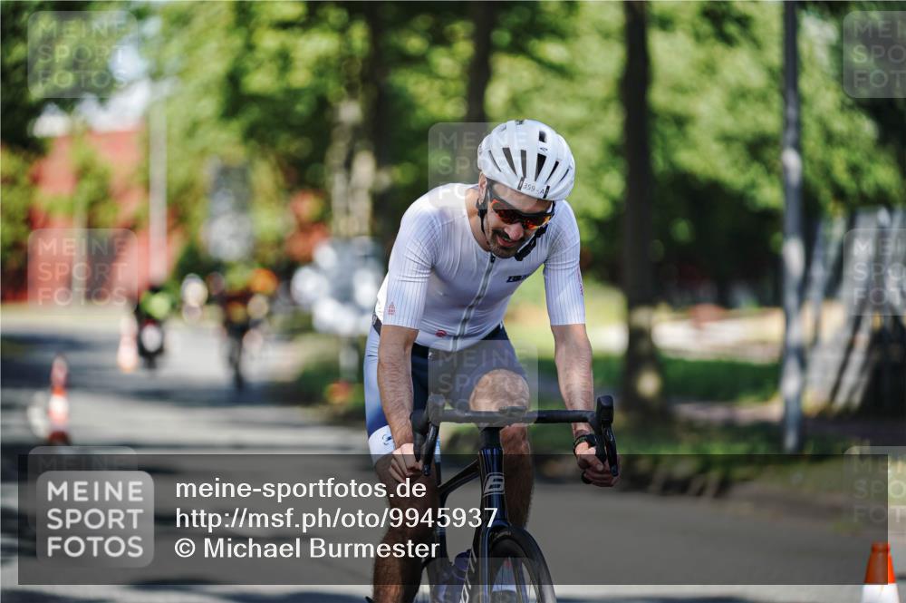 09.08.2026 - GEWOBA Citytriathlon Bremen Michael Burmester http://msf.ph/oto/9945937 09.08.2026 10:47:11 Radfahren 103, 125, 249, 304, 359, 362, 382, 392 meine-sportfotos.de