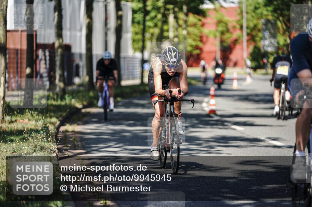 09.08.2026 - GEWOBA Citytriathlon Bremen Michael Burmester http://msf.ph/oto/9945945 09.08.2026 10:47:35 Radfahren 295, 298, 479, 516 meine-sportfotos.de
