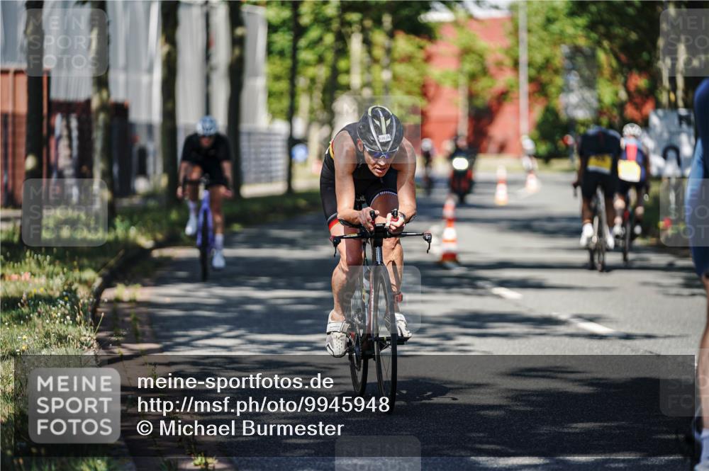 09.08.2026 - GEWOBA Citytriathlon Bremen Michael Burmester http://msf.ph/oto/9945948 09.08.2026 10:47:35 Radfahren 295, 298, 479, 516 meine-sportfotos.de