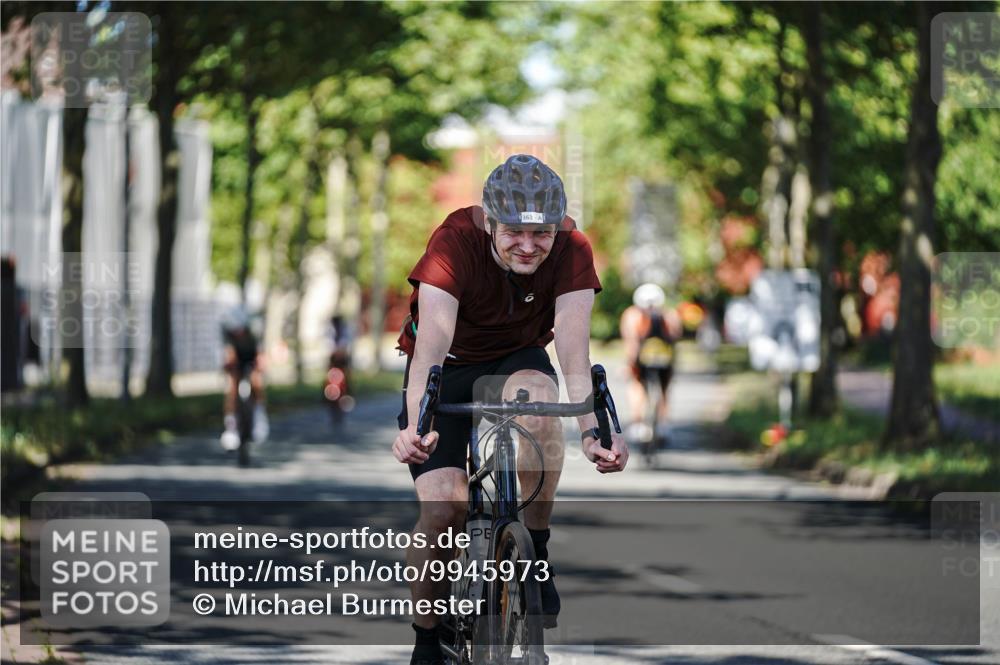 09.08.2026 - GEWOBA Citytriathlon Bremen Michael Burmester http://msf.ph/oto/9945973 09.08.2026 10:47:52 Radfahren 25, 295, 363, 396, 437 meine-sportfotos.de