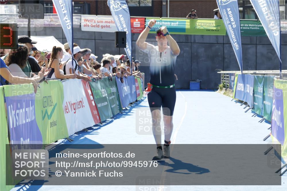 09.08.2026 - GEWOBA Citytriathlon Bremen Yannick Fuchs http://msf.ph/oto/9945976 09.08.2026 14:31:56 Ziel 762 meine-sportfotos.de