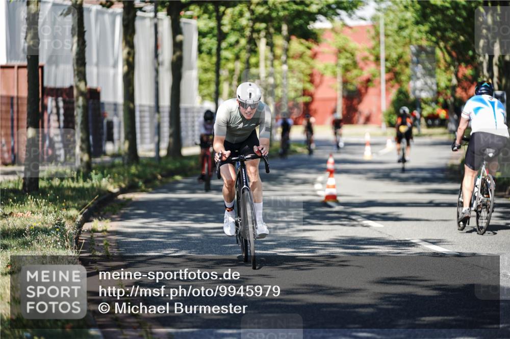 09.08.2026 - GEWOBA Citytriathlon Bremen Michael Burmester http://msf.ph/oto/9945979 09.08.2026 10:47:54 Radfahren 25, 295, 363, 396, 437 meine-sportfotos.de