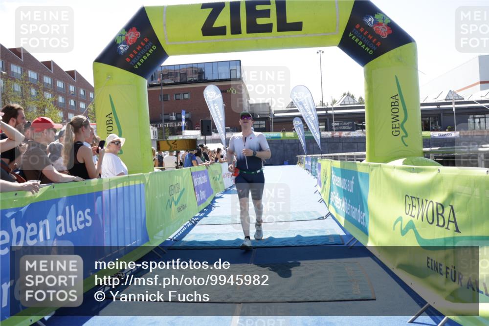 09.08.2026 - GEWOBA Citytriathlon Bremen Yannick Fuchs http://msf.ph/oto/9945982 09.08.2026 14:31:58 Ziel 762 meine-sportfotos.de