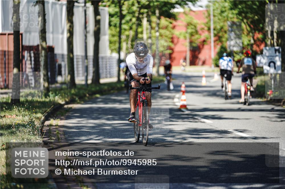 09.08.2026 - GEWOBA Citytriathlon Bremen Michael Burmester http://msf.ph/oto/9945985 09.08.2026 10:47:57 Radfahren 25, 177, 300, 327, 363, 396, 437 meine-sportfotos.de