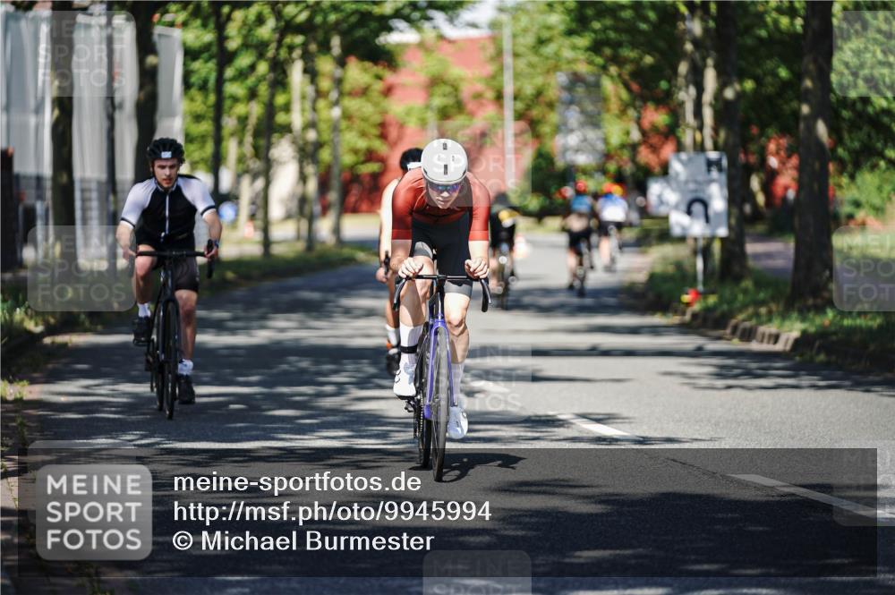 09.08.2026 - GEWOBA Citytriathlon Bremen Michael Burmester http://msf.ph/oto/9945994 09.08.2026 10:48:01 Radfahren 25, 177, 300, 327, 363, 396 meine-sportfotos.de