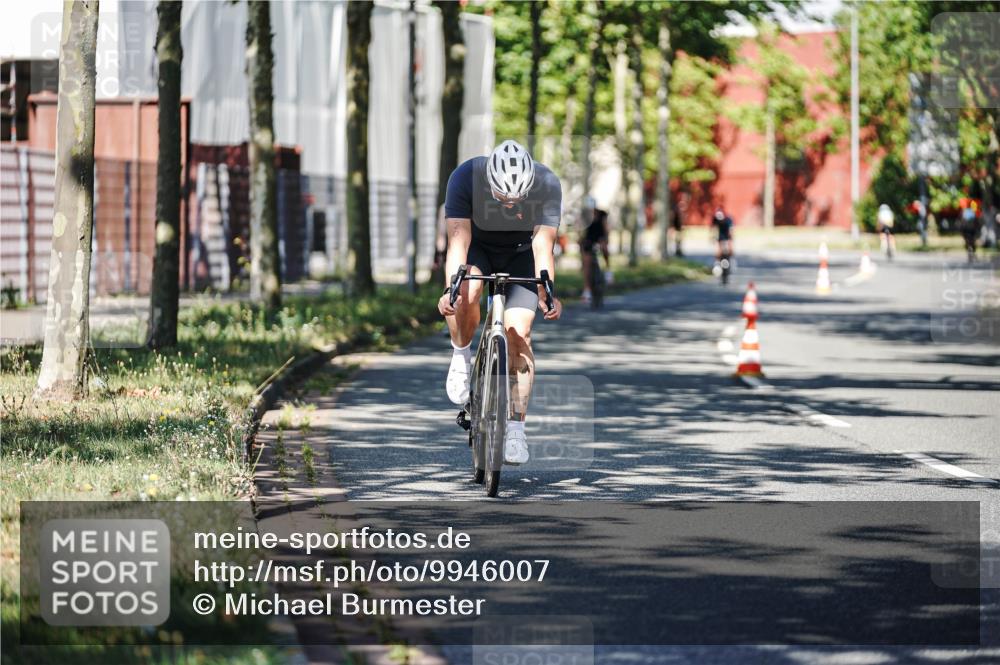 09.08.2026 - GEWOBA Citytriathlon Bremen Michael Burmester http://msf.ph/oto/9946007 09.08.2026 10:48:13 Radfahren 177, 239, 300, 312, 327, 356, 520 meine-sportfotos.de