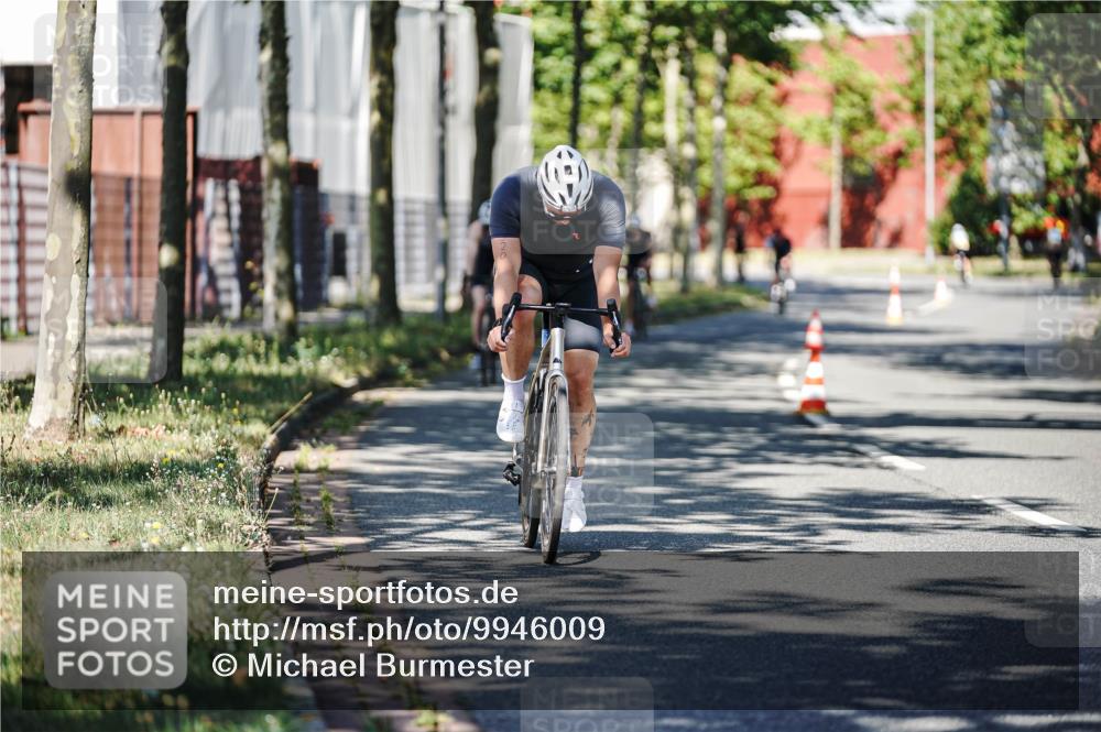 09.08.2026 - GEWOBA Citytriathlon Bremen Michael Burmester http://msf.ph/oto/9946009 09.08.2026 10:48:14 Radfahren 177, 239, 300, 312, 327, 356, 520 meine-sportfotos.de