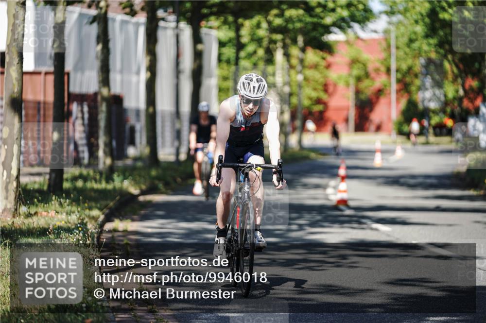 09.08.2026 - GEWOBA Citytriathlon Bremen Michael Burmester http://msf.ph/oto/9946018 09.08.2026 10:48:17 Radfahren 177, 239, 312, 356, 520 meine-sportfotos.de