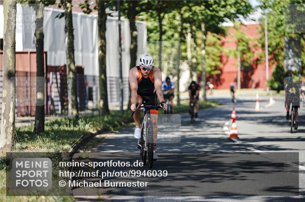 09.08.2026 - GEWOBA Citytriathlon Bremen Michael Burmester http://msf.ph/oto/9946039 09.08.2026 10:48:35 Radfahren 289, 352, 394, 405 meine-sportfotos.de