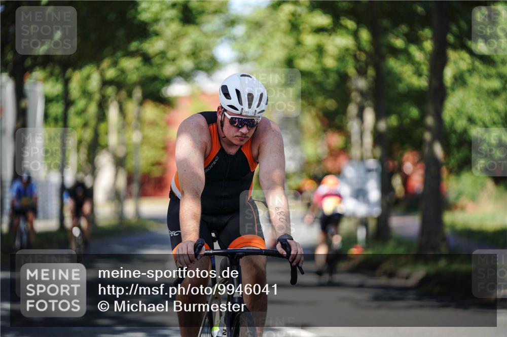 09.08.2026 - GEWOBA Citytriathlon Bremen Michael Burmester http://msf.ph/oto/9946041 09.08.2026 10:48:36 Radfahren 289, 352, 394, 405 meine-sportfotos.de