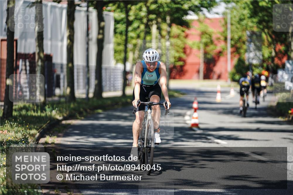 09.08.2026 - GEWOBA Citytriathlon Bremen Michael Burmester http://msf.ph/oto/9946045 09.08.2026 10:48:45 Radfahren 213, 289, 394, 405, 472 meine-sportfotos.de