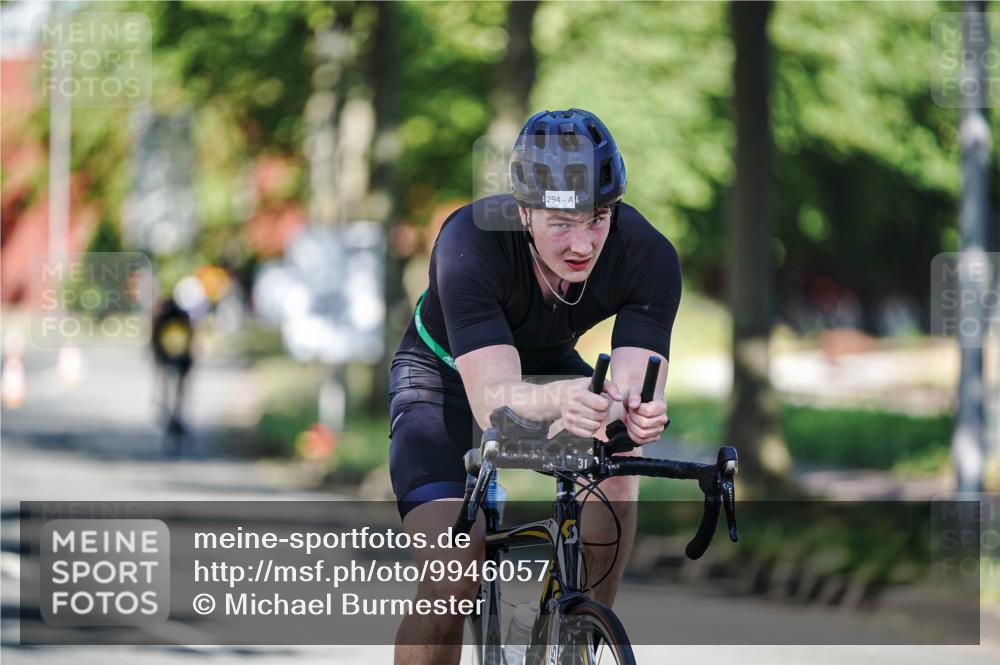 09.08.2026 - GEWOBA Citytriathlon Bremen Michael Burmester http://msf.ph/oto/9946057 09.08.2026 10:49:14 Radfahren 294, 388, 430, 454, 497 meine-sportfotos.de