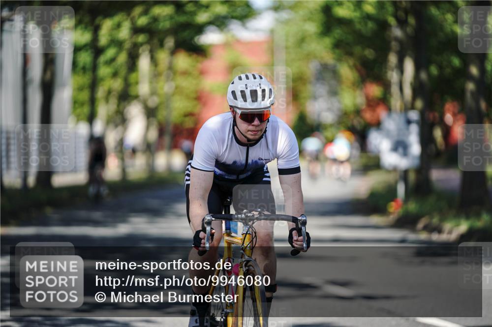 09.08.2026 - GEWOBA Citytriathlon Bremen Michael Burmester http://msf.ph/oto/9946080 09.08.2026 10:49:51 Radfahren 317, 410 meine-sportfotos.de