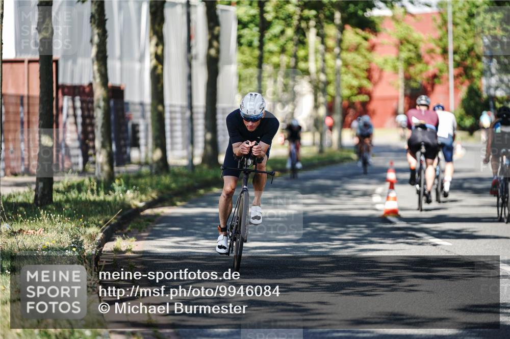 09.08.2026 - GEWOBA Citytriathlon Bremen Michael Burmester http://msf.ph/oto/9946084 09.08.2026 10:49:58 Radfahren 317, 334, 410, 458, 489 meine-sportfotos.de