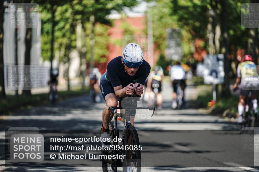 09.08.2026 - GEWOBA Citytriathlon Bremen Michael Burmester http://msf.ph/oto/9946085 09.08.2026 10:49:59 Radfahren 317, 334, 410, 458, 489 meine-sportfotos.de
