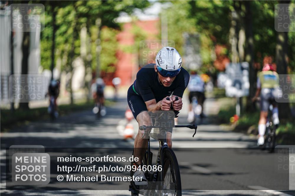 09.08.2026 - GEWOBA Citytriathlon Bremen Michael Burmester http://msf.ph/oto/9946086 09.08.2026 10:49:59 Radfahren 317, 334, 410, 458, 489 meine-sportfotos.de