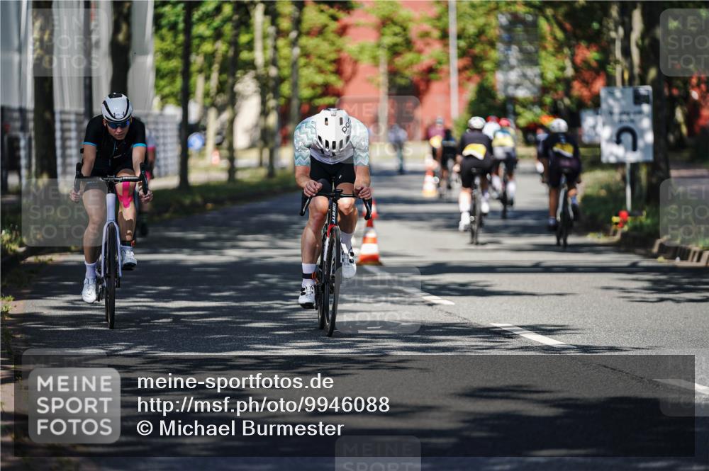 09.08.2026 - GEWOBA Citytriathlon Bremen Michael Burmester http://msf.ph/oto/9946088 09.08.2026 10:50:02 Radfahren 189, 317, 334, 410, 458, 489 meine-sportfotos.de