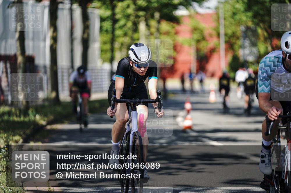 09.08.2026 - GEWOBA Citytriathlon Bremen Michael Burmester http://msf.ph/oto/9946089 09.08.2026 10:50:03 Radfahren 189, 334, 410, 458, 489 meine-sportfotos.de