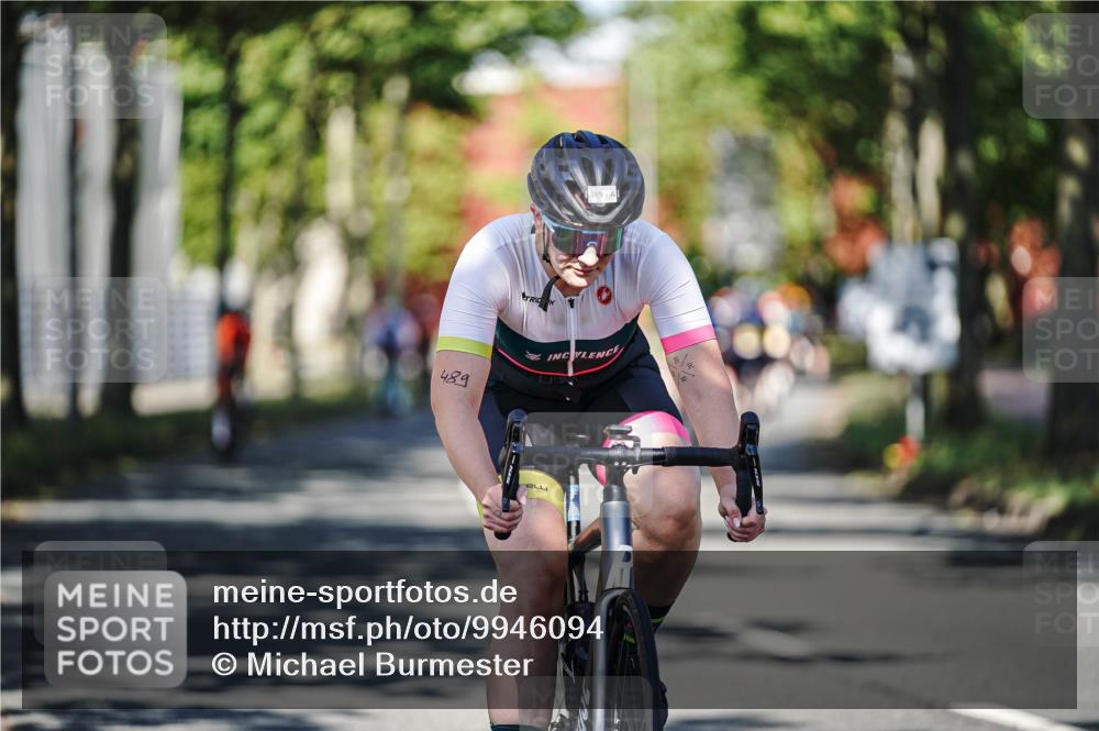 09.08.2026 - GEWOBA Citytriathlon Bremen Michael Burmester http://msf.ph/oto/9946094 09.08.2026 10:50:06 Radfahren 129, 189, 288, 334, 410, 458, 489 meine-sportfotos.de