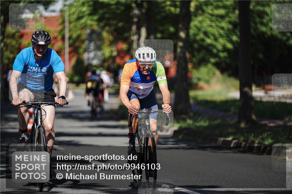 09.08.2026 - GEWOBA Citytriathlon Bremen Michael Burmester http://msf.ph/oto/9946103 09.08.2026 10:50:13 Radfahren 27, 39, 129, 189, 215, 288, 334, 385, 419, 458, 489 meine-sportfotos.de