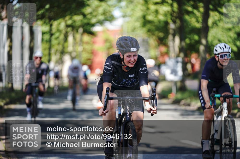 09.08.2026 - GEWOBA Citytriathlon Bremen Michael Burmester http://msf.ph/oto/9946132 09.08.2026 10:50:44 Radfahren 1, 7, 83, 137, 167, 313, 337, 450, 470, 481, 482, 486, 526, 532 meine-sportfotos.de