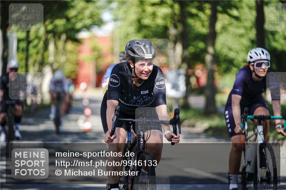09.08.2026 - GEWOBA Citytriathlon Bremen Michael Burmester http://msf.ph/oto/9946133 09.08.2026 10:50:44 Radfahren 1, 7, 83, 137, 167, 313, 337, 450, 470, 481, 482, 486, 526, 532 meine-sportfotos.de
