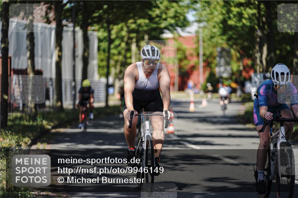 09.08.2026 - GEWOBA Citytriathlon Bremen Michael Burmester http://msf.ph/oto/9946149 09.08.2026 10:50:57 Radfahren 137, 167, 173, 313, 330, 337, 344, 370, 452, 453, 493, 503, 526 meine-sportfotos.de