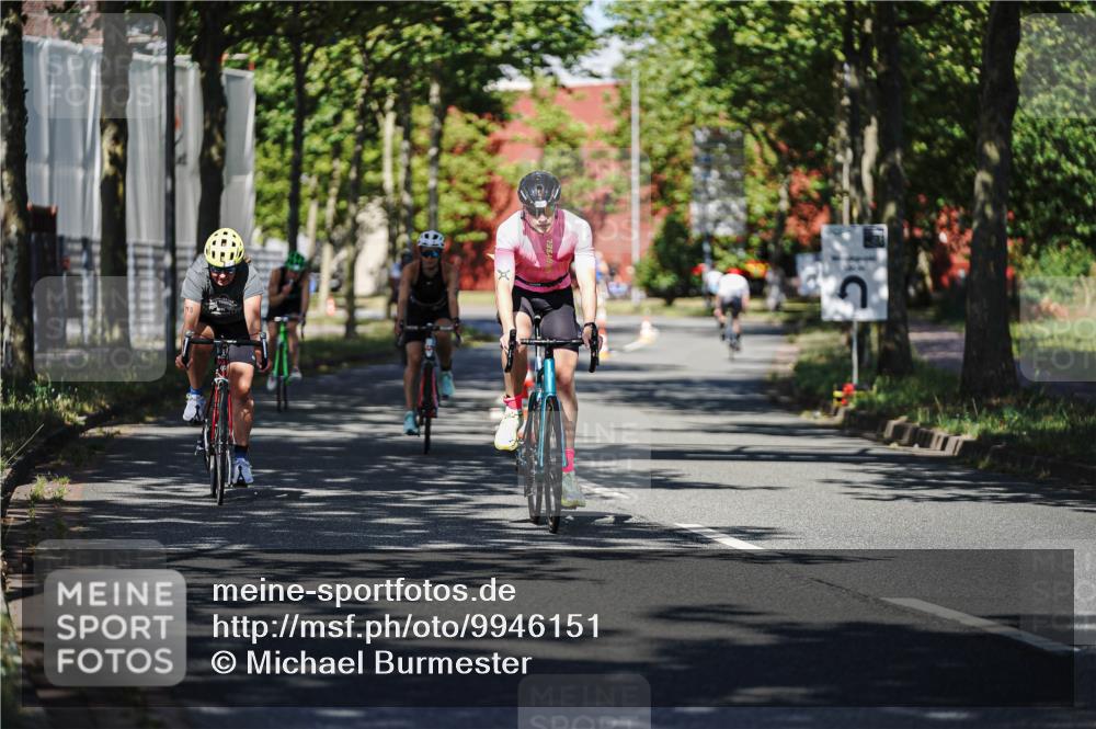 09.08.2026 - GEWOBA Citytriathlon Bremen Michael Burmester http://msf.ph/oto/9946151 09.08.2026 10:50:58 Radfahren 137, 167, 173, 313, 330, 344, 370, 452, 453, 493, 503, 526 meine-sportfotos.de