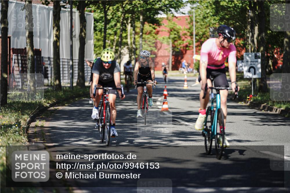 09.08.2026 - GEWOBA Citytriathlon Bremen Michael Burmester http://msf.ph/oto/9946153 09.08.2026 10:50:59 Radfahren 137, 167, 173, 313, 330, 344, 370, 452, 453, 493, 503 meine-sportfotos.de