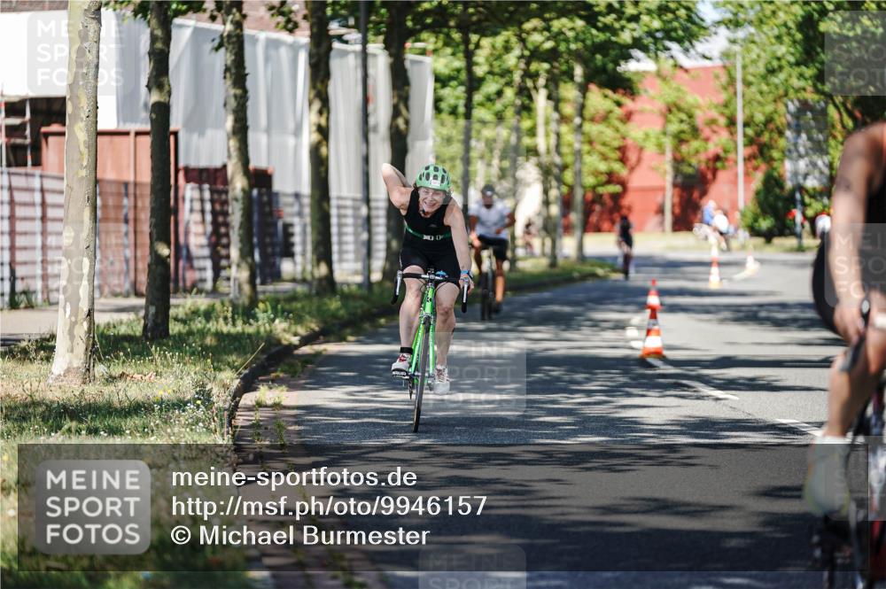 09.08.2026 - GEWOBA Citytriathlon Bremen Michael Burmester http://msf.ph/oto/9946157 09.08.2026 10:51:01 Radfahren 137, 167, 173, 311, 313, 330, 344, 370, 452, 453, 493, 503 meine-sportfotos.de