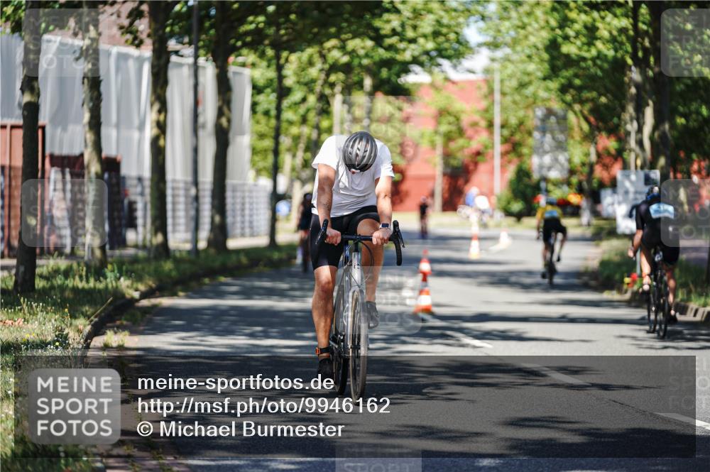 09.08.2026 - GEWOBA Citytriathlon Bremen Michael Burmester http://msf.ph/oto/9946162 09.08.2026 10:51:05 Radfahren 173, 311, 330, 344, 370, 452, 453, 493, 503 meine-sportfotos.de
