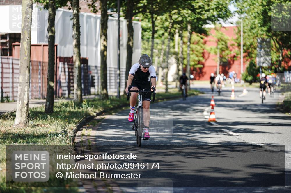 09.08.2026 - GEWOBA Citytriathlon Bremen Michael Burmester http://msf.ph/oto/9946174 09.08.2026 10:51:19 Radfahren 311, 397, 456, 500 meine-sportfotos.de