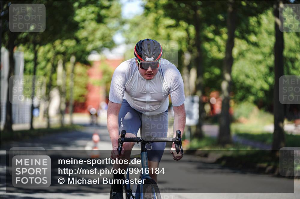 09.08.2026 - GEWOBA Citytriathlon Bremen Michael Burmester http://msf.ph/oto/9946184 09.08.2026 10:51:34 Radfahren 57, 99, 324, 397 meine-sportfotos.de