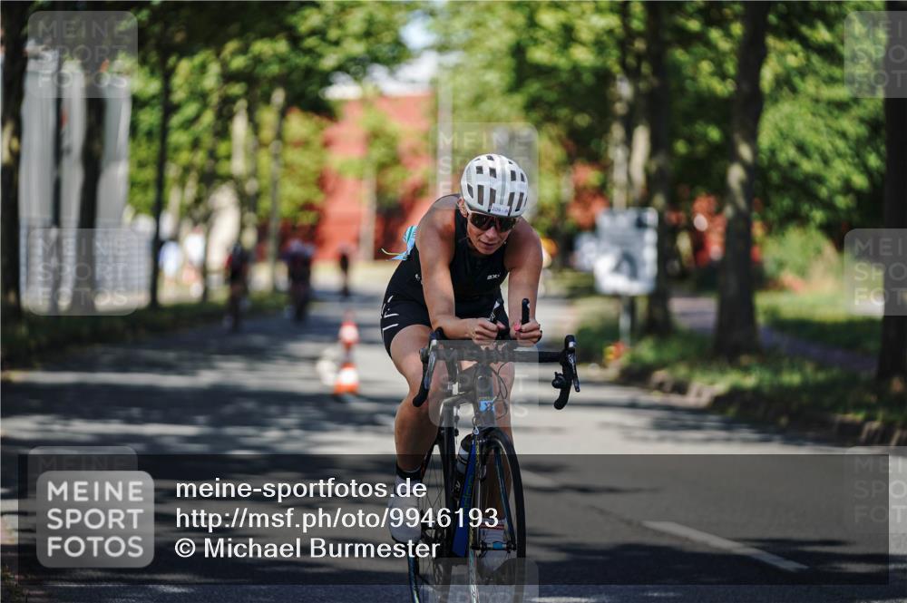 09.08.2026 - GEWOBA Citytriathlon Bremen Michael Burmester http://msf.ph/oto/9946193 09.08.2026 10:51:48 Radfahren 47, 95, 209, 448, 455, 515 meine-sportfotos.de