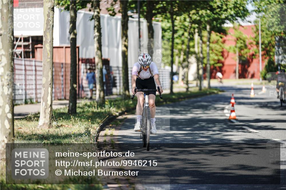 09.08.2026 - GEWOBA Citytriathlon Bremen Michael Burmester http://msf.ph/oto/9946215 09.08.2026 10:52:21 Radfahren 15, 43, 374, 443, 483 meine-sportfotos.de