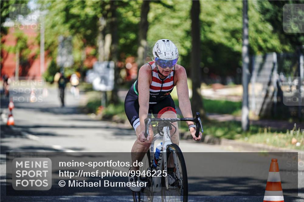09.08.2026 - GEWOBA Citytriathlon Bremen Michael Burmester http://msf.ph/oto/9946225 09.08.2026 10:52:39 Radfahren 181, 305, 510 meine-sportfotos.de