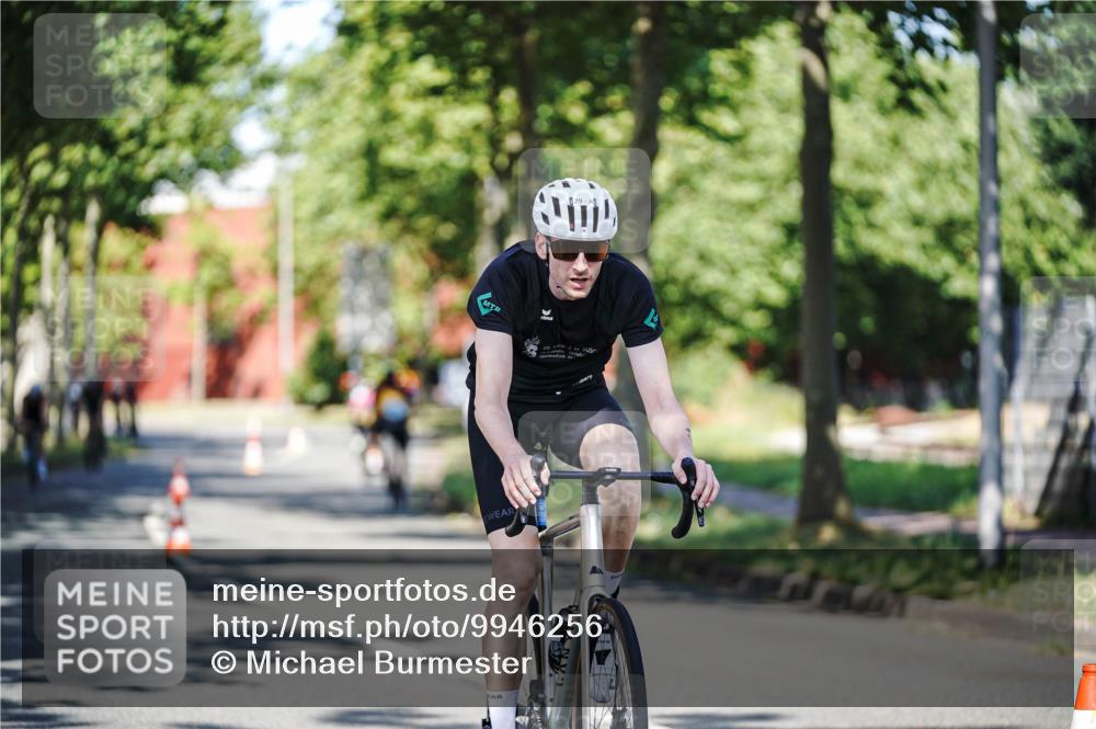 09.08.2026 - GEWOBA Citytriathlon Bremen Michael Burmester http://msf.ph/oto/9946256 09.08.2026 10:53:12 Radfahren 23, 29, 175, 233, 353, 474, 522 meine-sportfotos.de