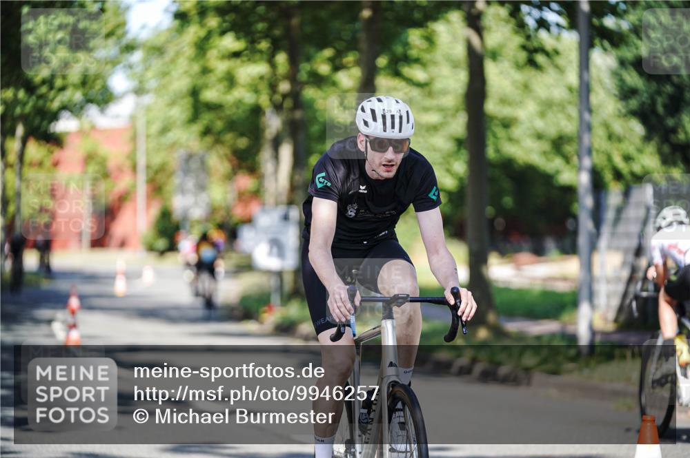 09.08.2026 - GEWOBA Citytriathlon Bremen Michael Burmester http://msf.ph/oto/9946257 09.08.2026 10:53:13 Radfahren 23, 29, 175, 233, 353, 474, 522 meine-sportfotos.de