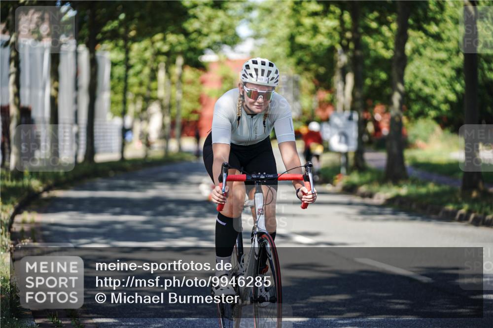 09.08.2026 - GEWOBA Citytriathlon Bremen Michael Burmester http://msf.ph/oto/9946285 09.08.2026 10:53:36 Radfahren 3, 19, 21, 107, 139, 151, 179, 423, 433, 439, 461, 477, 495 meine-sportfotos.de